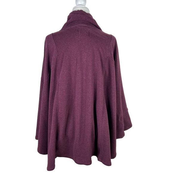 UGG Women's‎ Size XS/S Charlynne Poncho Maroon Cowl Neck Fleece Poncho - Picture 3 of 9